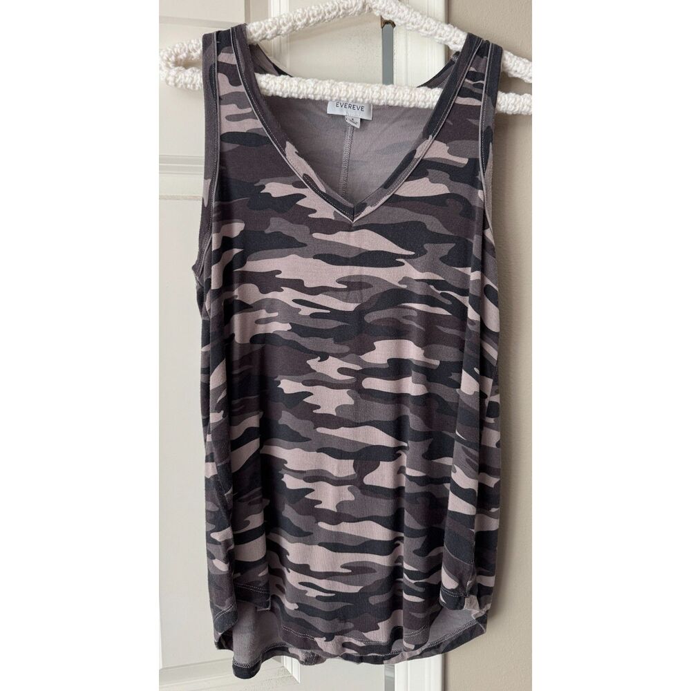 Women's Evereve Tank Top in Gray Camo, Size Small